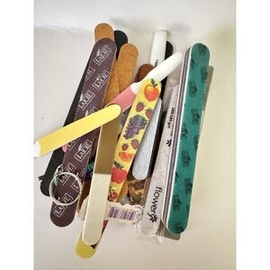 Lot of 25 Nail Files Assorted Styles – Laqué, Flowery & Fruit Print – Unused